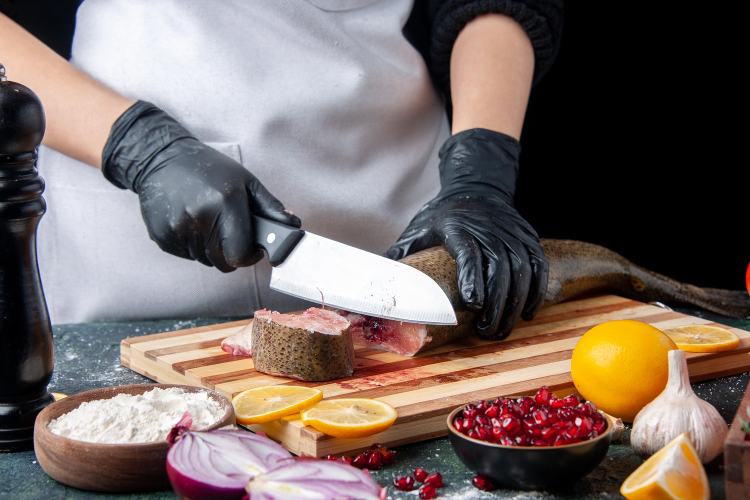 Keunggulan Penggunaan Sarung Tangan Anti Potong Superior Glove dalam Dunia Kuliner